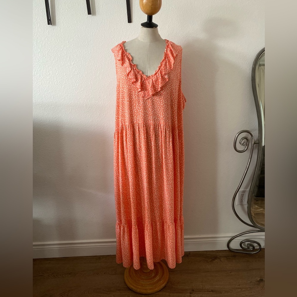 Old Navy flowy sun dress. Orange/ peachy color with cream little flowers